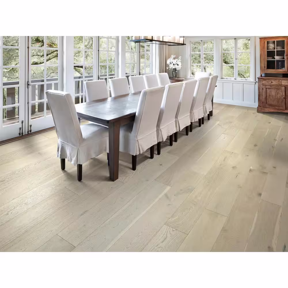 Shaw Richmond Oak Movement White Oak 9/16 in. T x 7.5 in. W Wire Brushed Engineered Hardwood Flooring (31.1 sqft/case)