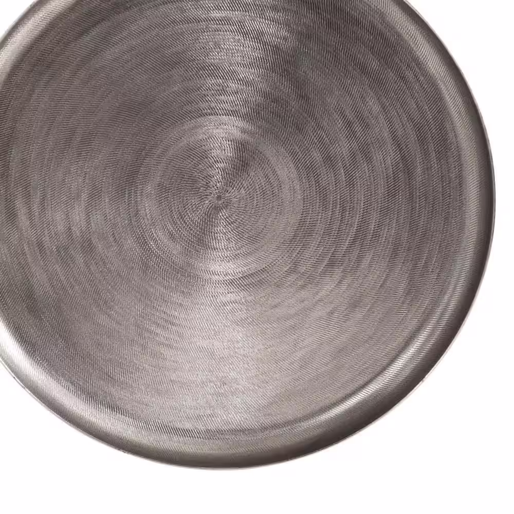 Kate and Laurel Stovring 16.12 in. W Round Silver Metal Decorative Tray